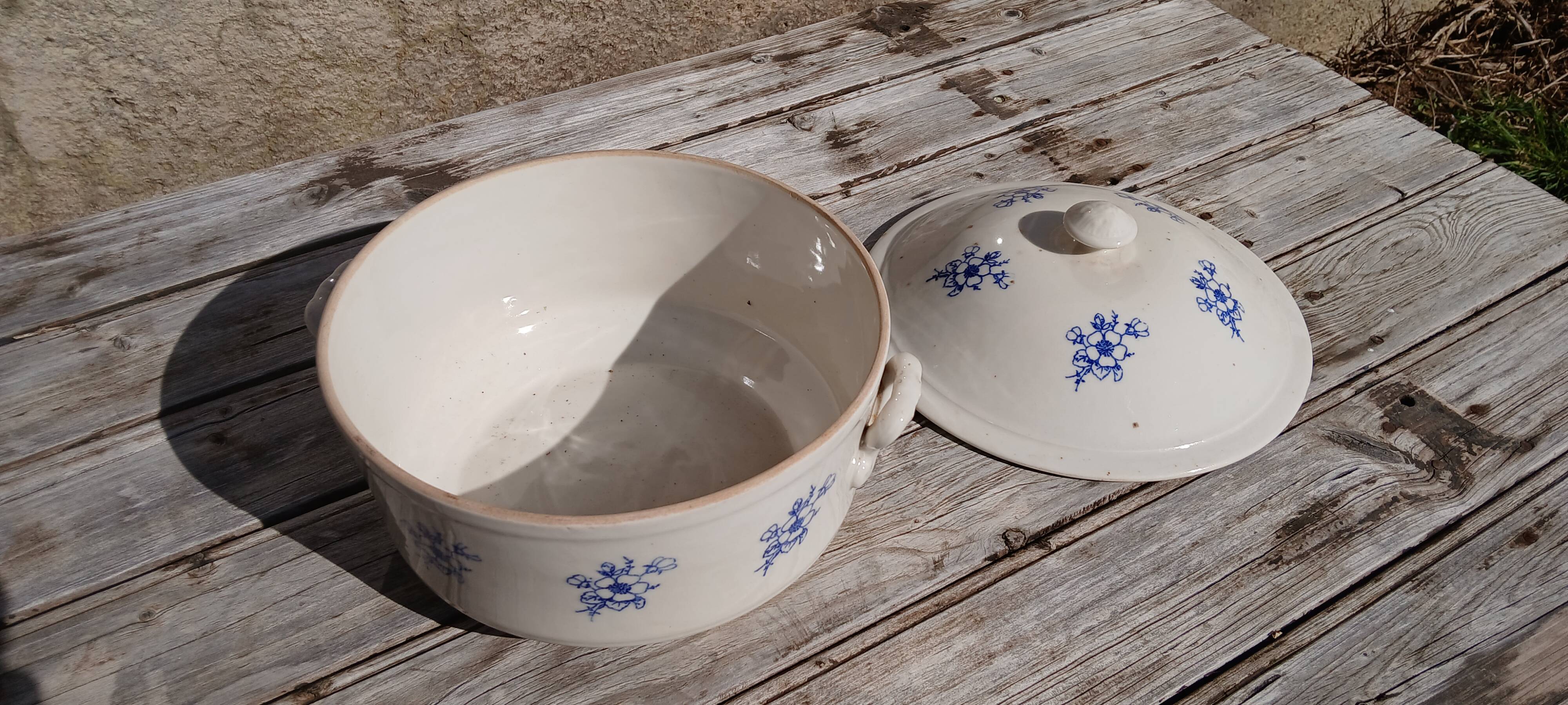 Large Soup Tureen, Earthenware from Saint-Uze