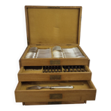 Ménagère Boulenger 88 pièces en métal argenté modèle coquille