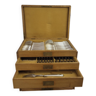 Boulenger 88-piece silver-plated metal cutlery set, shell model