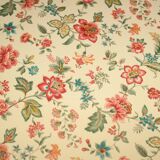 Louis XV style commode in solid oak, 20th century.