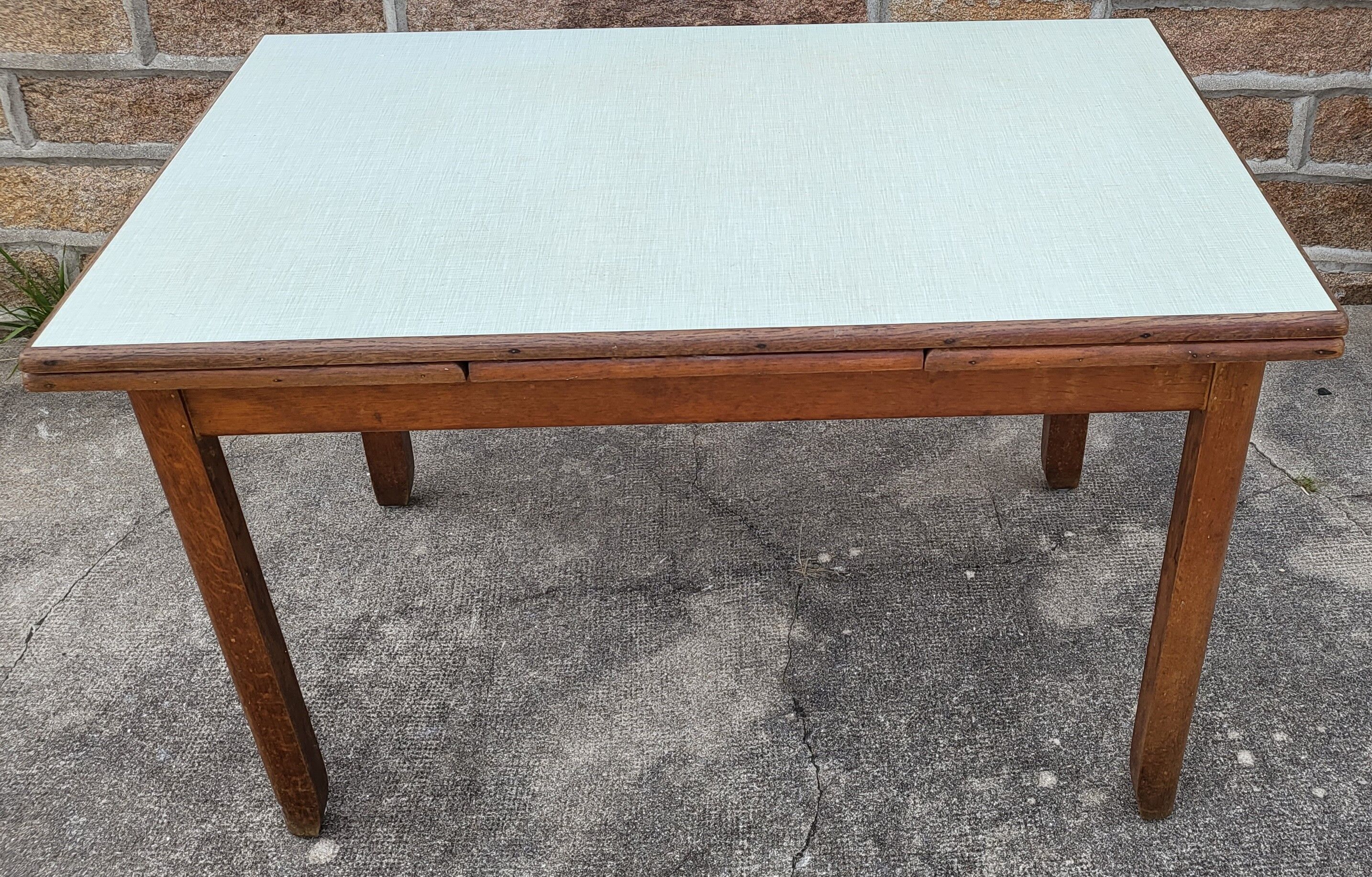 Vintage water green wood/formica table