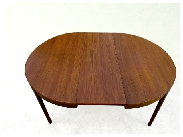 Scandinavian teak round dining table by Paris, tv furniture 1960