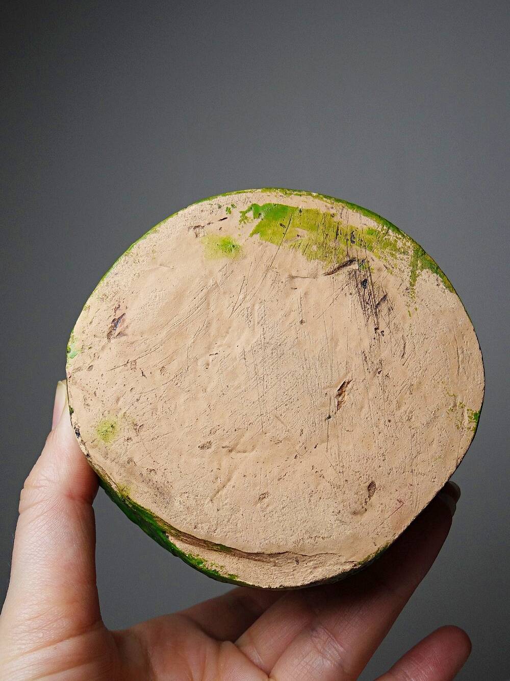 Petite boîte en céramique émaillée verte style brutaliste artisanat vintage