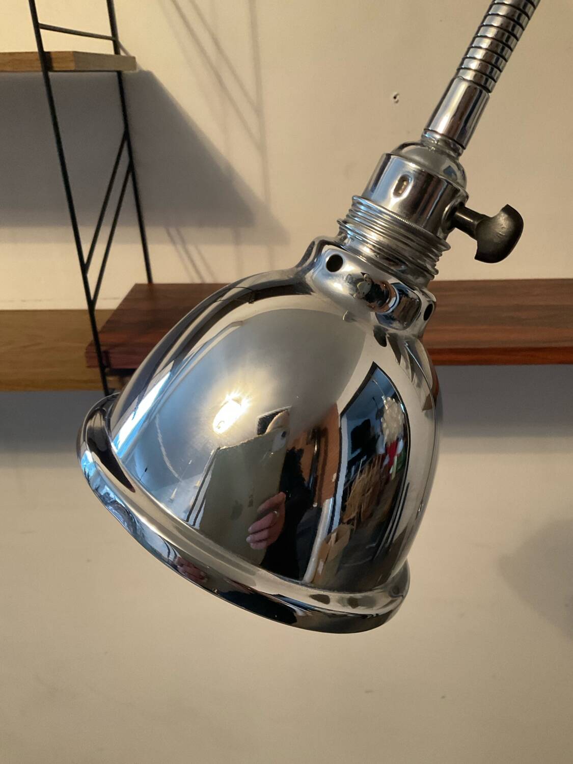 Lampadaire médical ou d’atelier des années 50-60 en métal chromé 