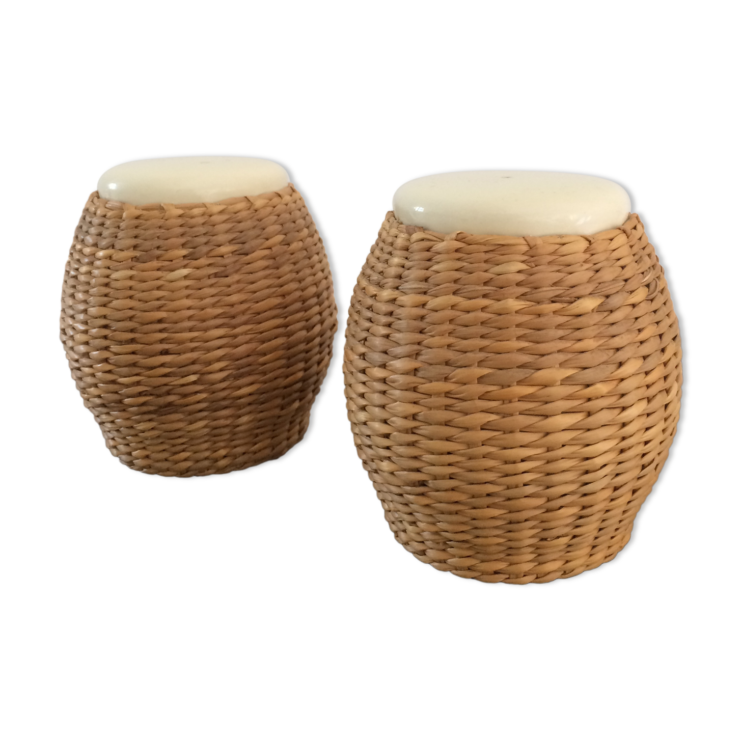 Saliere and pepper shakers