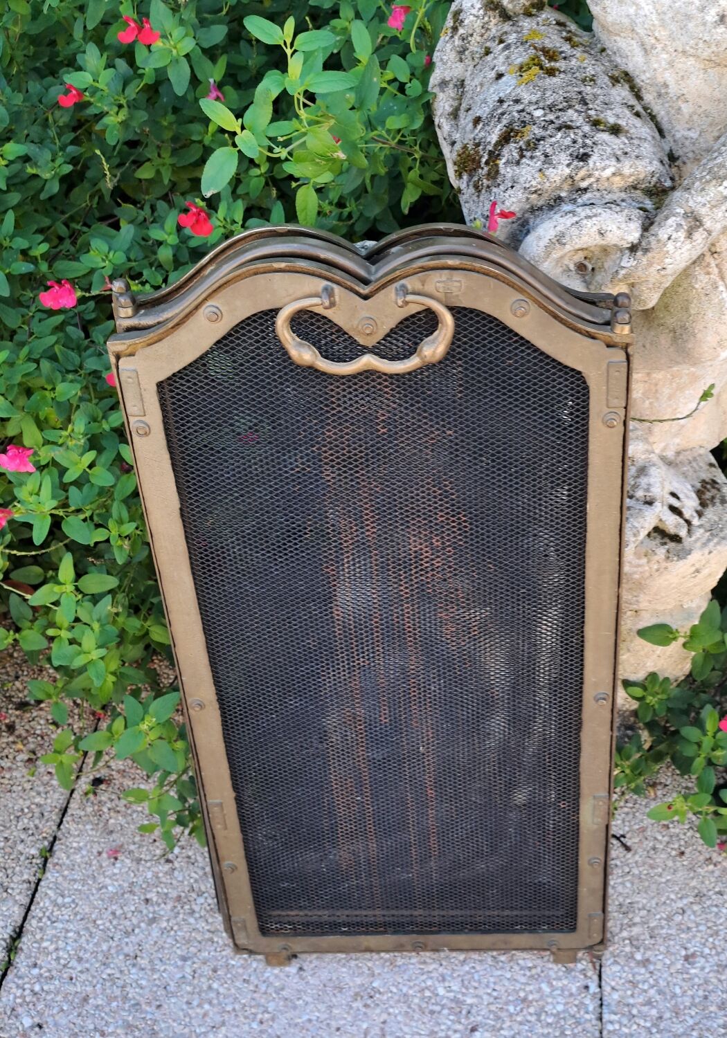 Brass fireplace screen