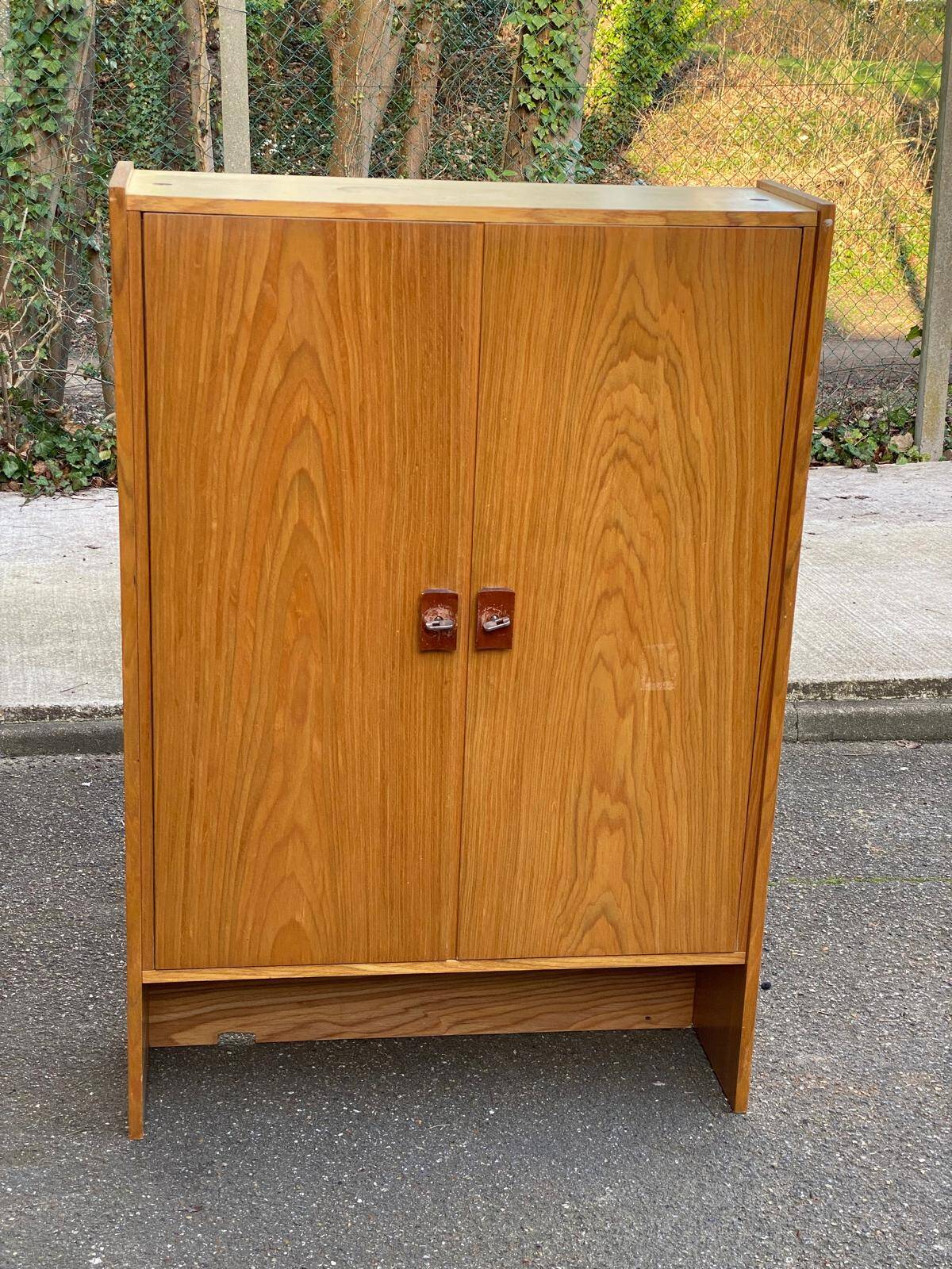 Scandinavian wardrobe with 2 sections in oak from the 1970s.