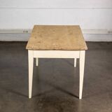 Table de campagne avec tiroir