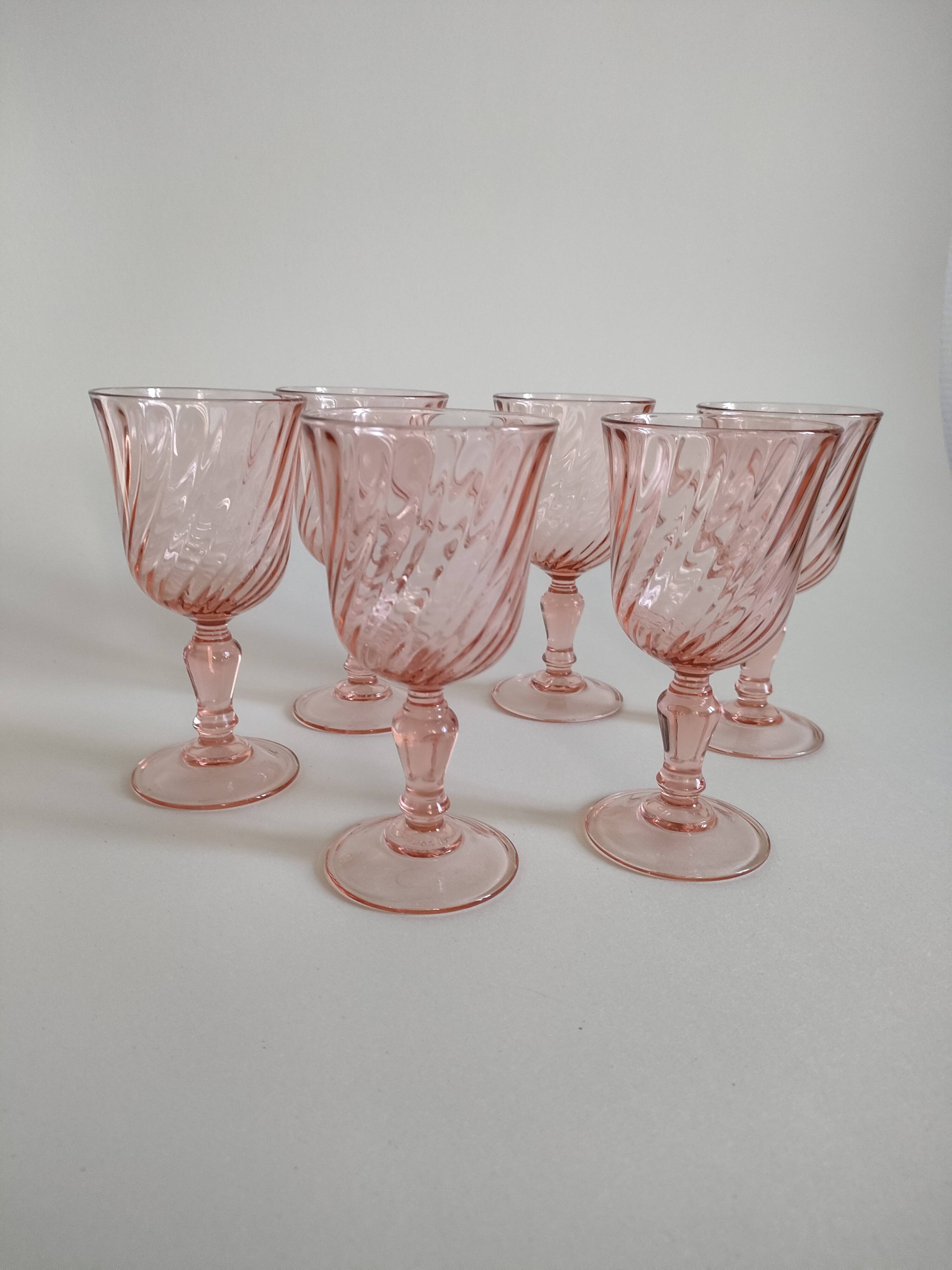 6 verres à vin rose