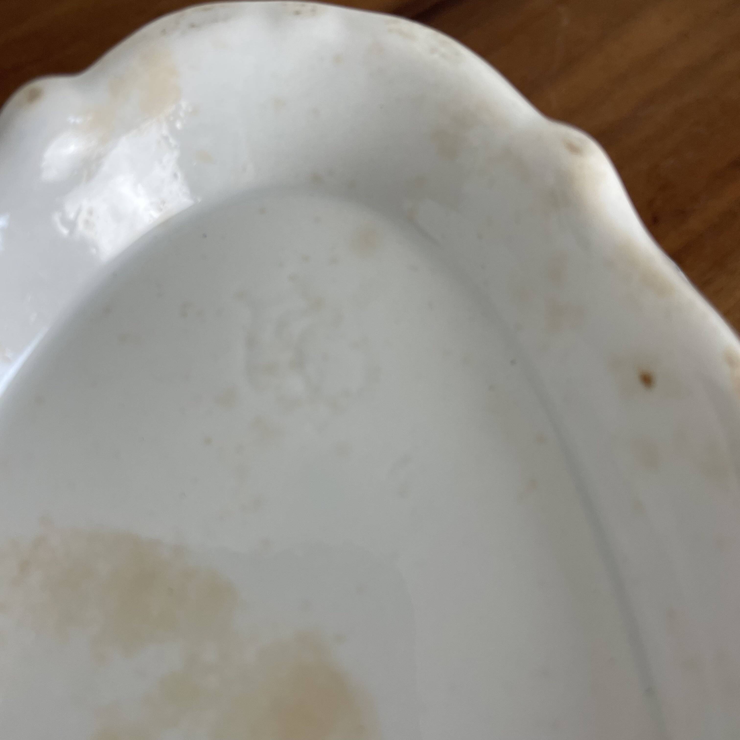 Covered dish, vegetable dish in Maastricht earthenware, Clara model