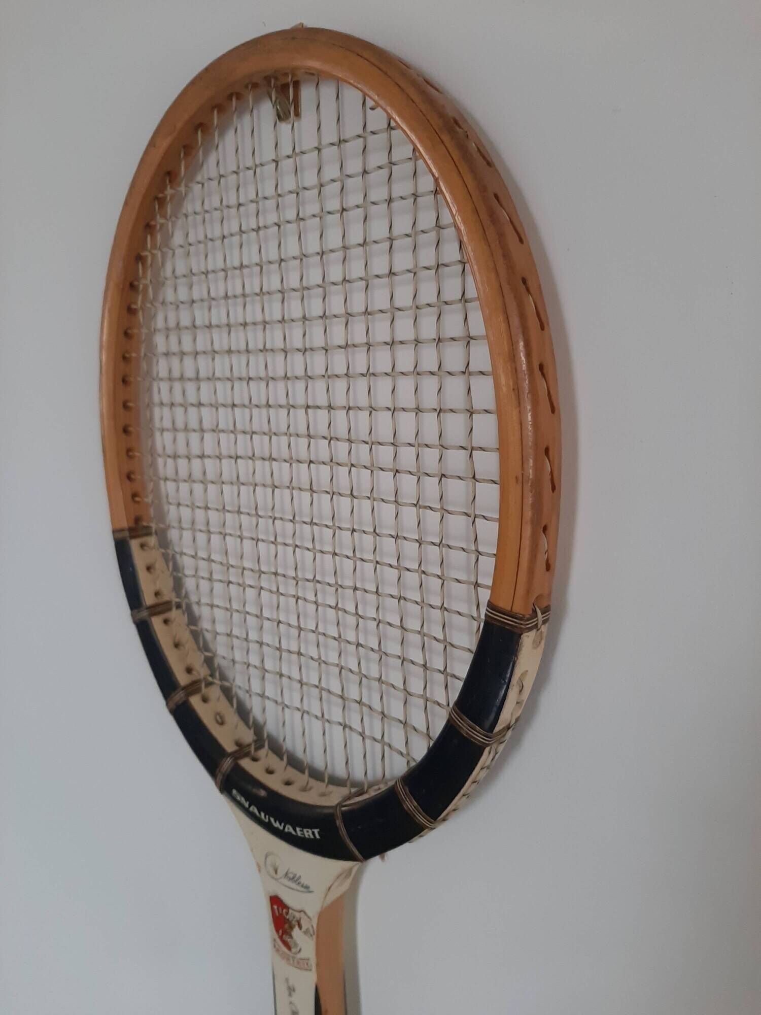 Raquette tennis vintage en bois Snauwaert
