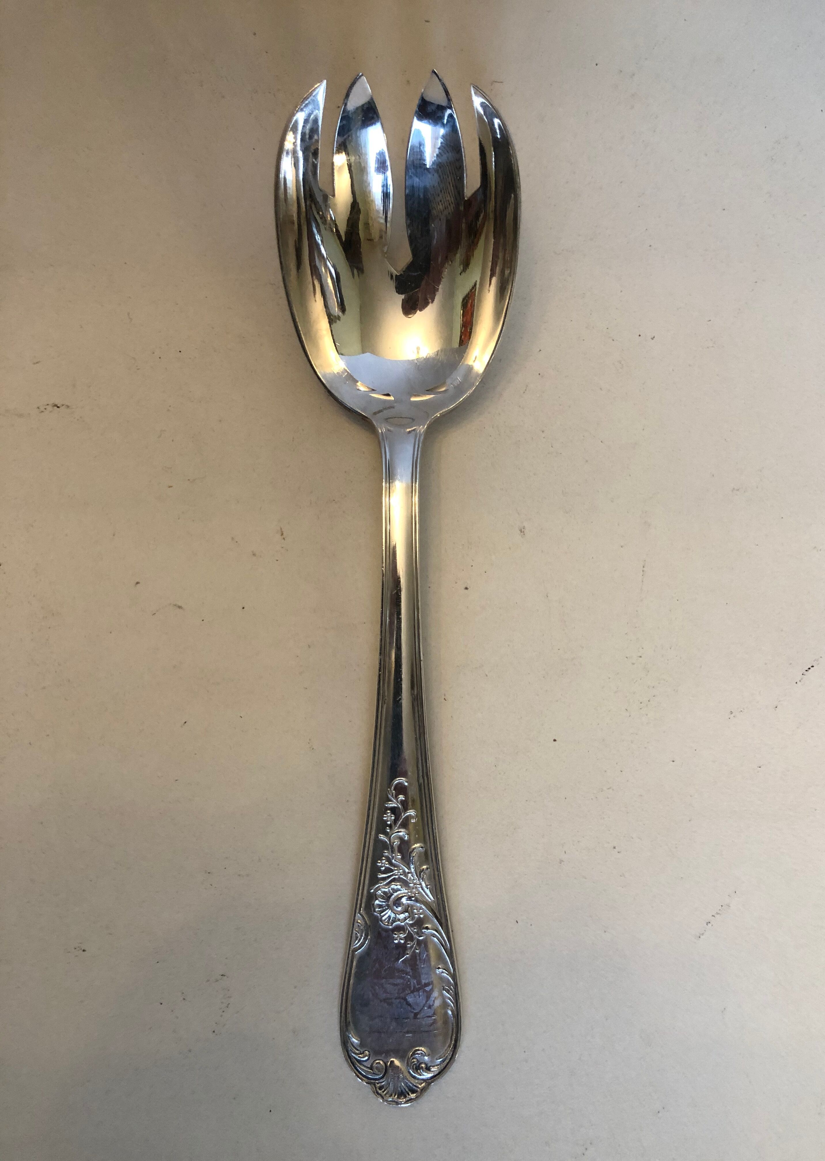 Silver metal service covers