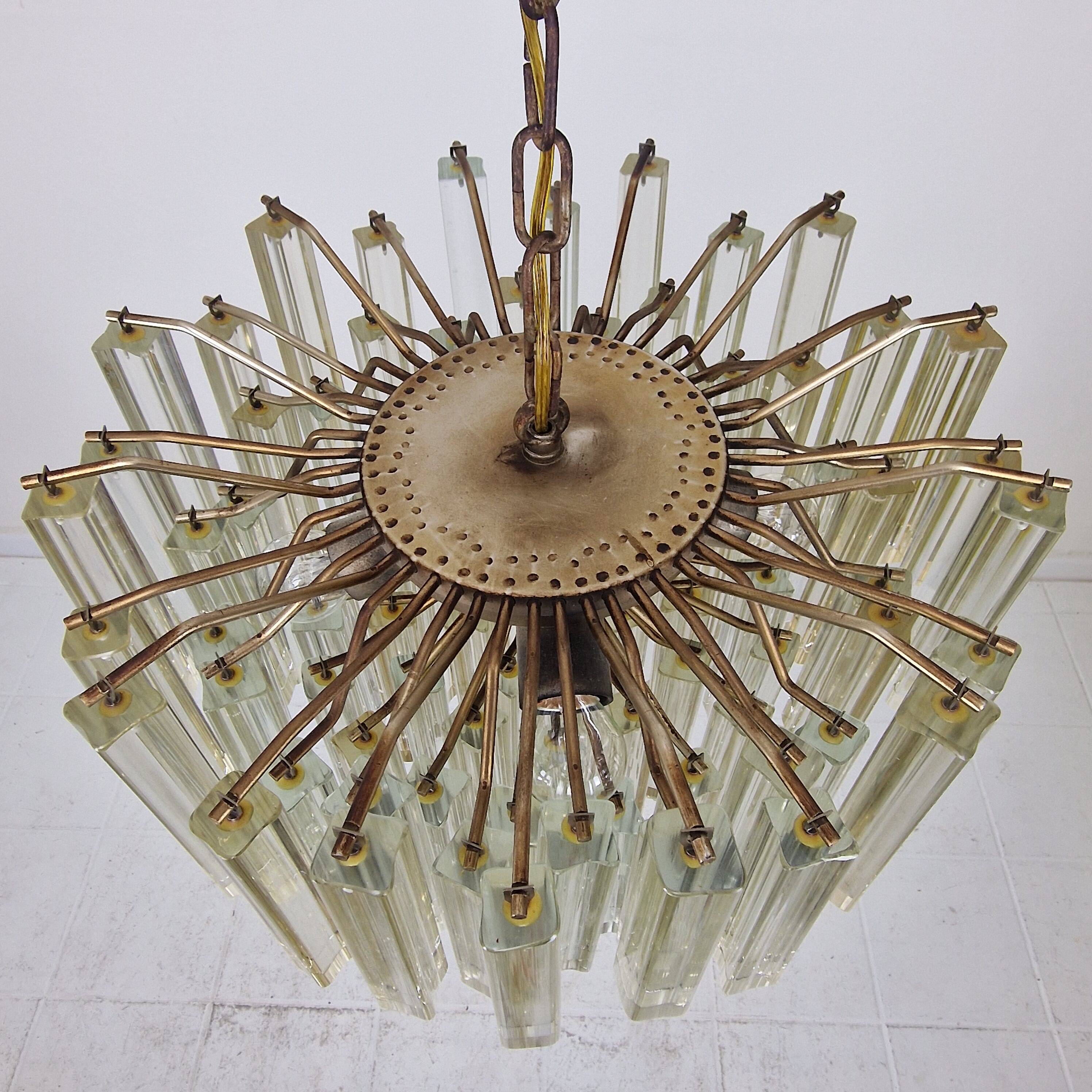 Venini Murano Glass Chandelier 85 Hand-Blown Quadriedri Prisms, 1960's