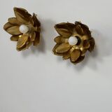 Pair of vintage flower wall lights, gilded metal, France, 1970.