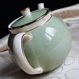 Théière céramique ancienne Villeroy  et Boch or et vert céladon.