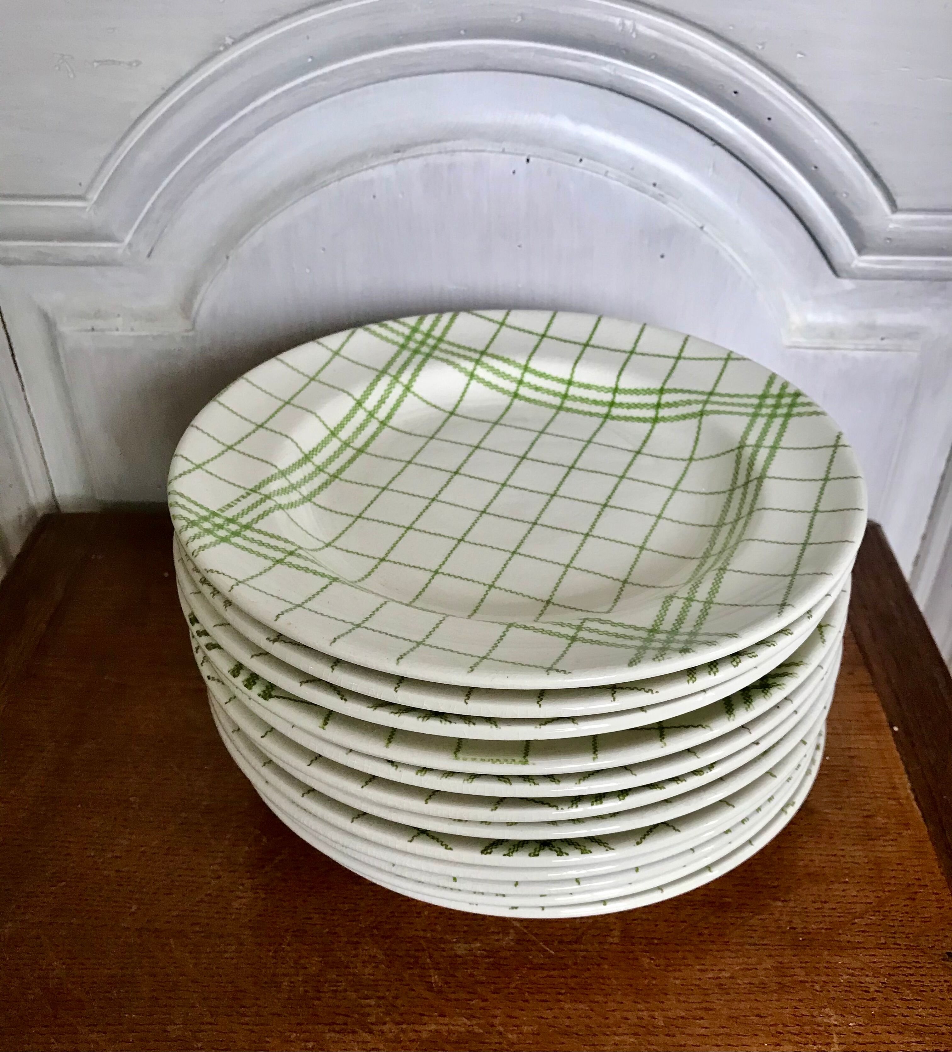 Lot of 12 Gien dessert plates