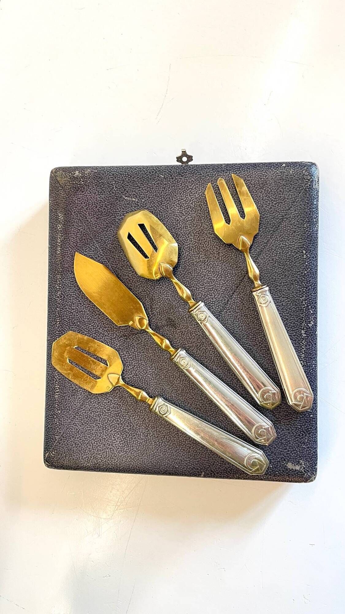 Art Deco dessert service