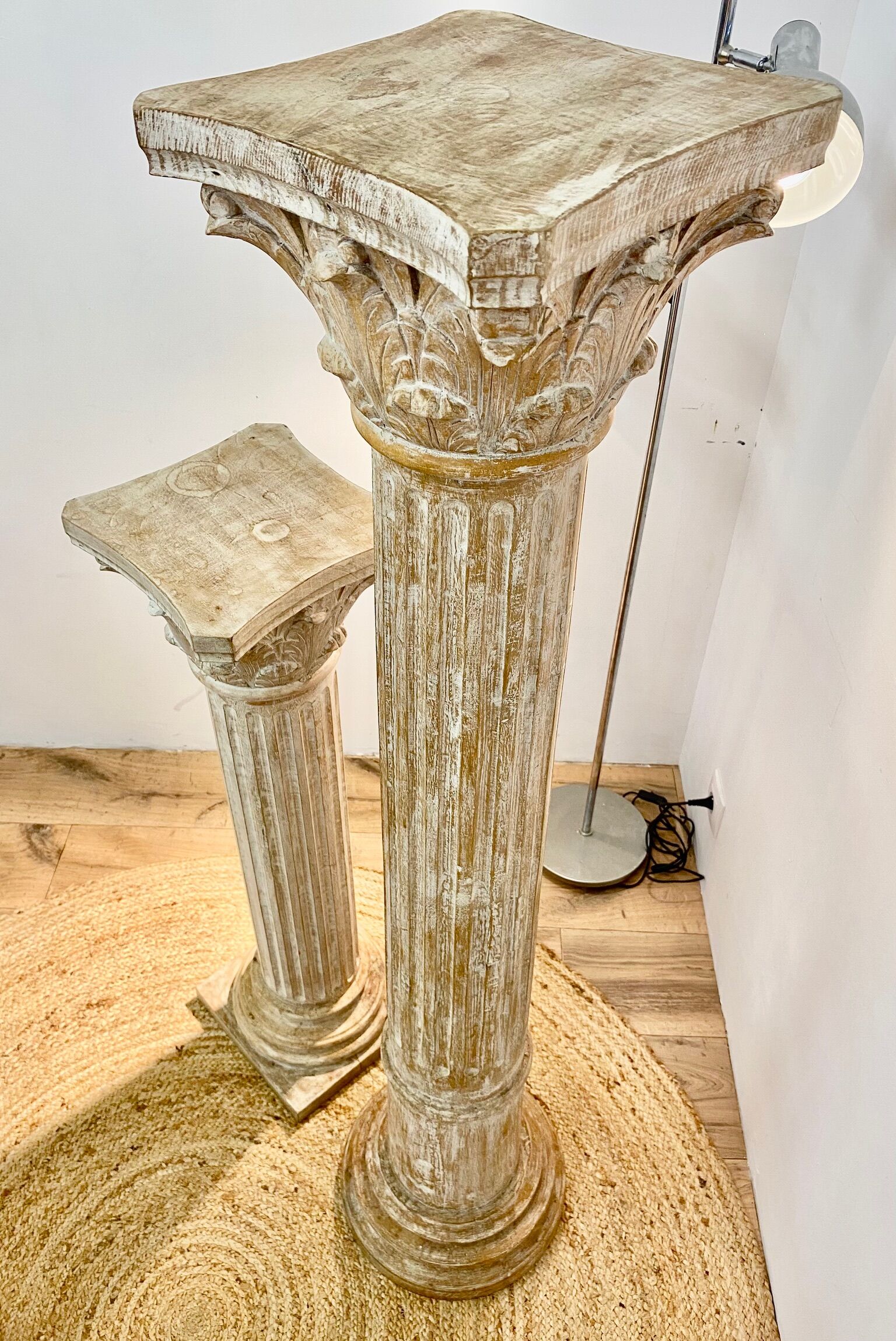Carved wooden columns Corinthian capital
