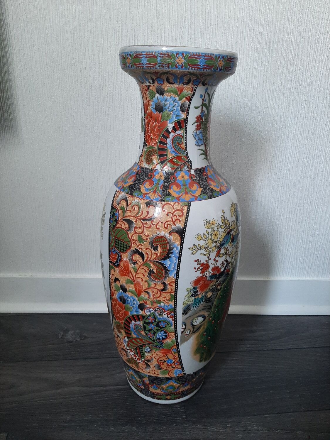 Large Japanese vase