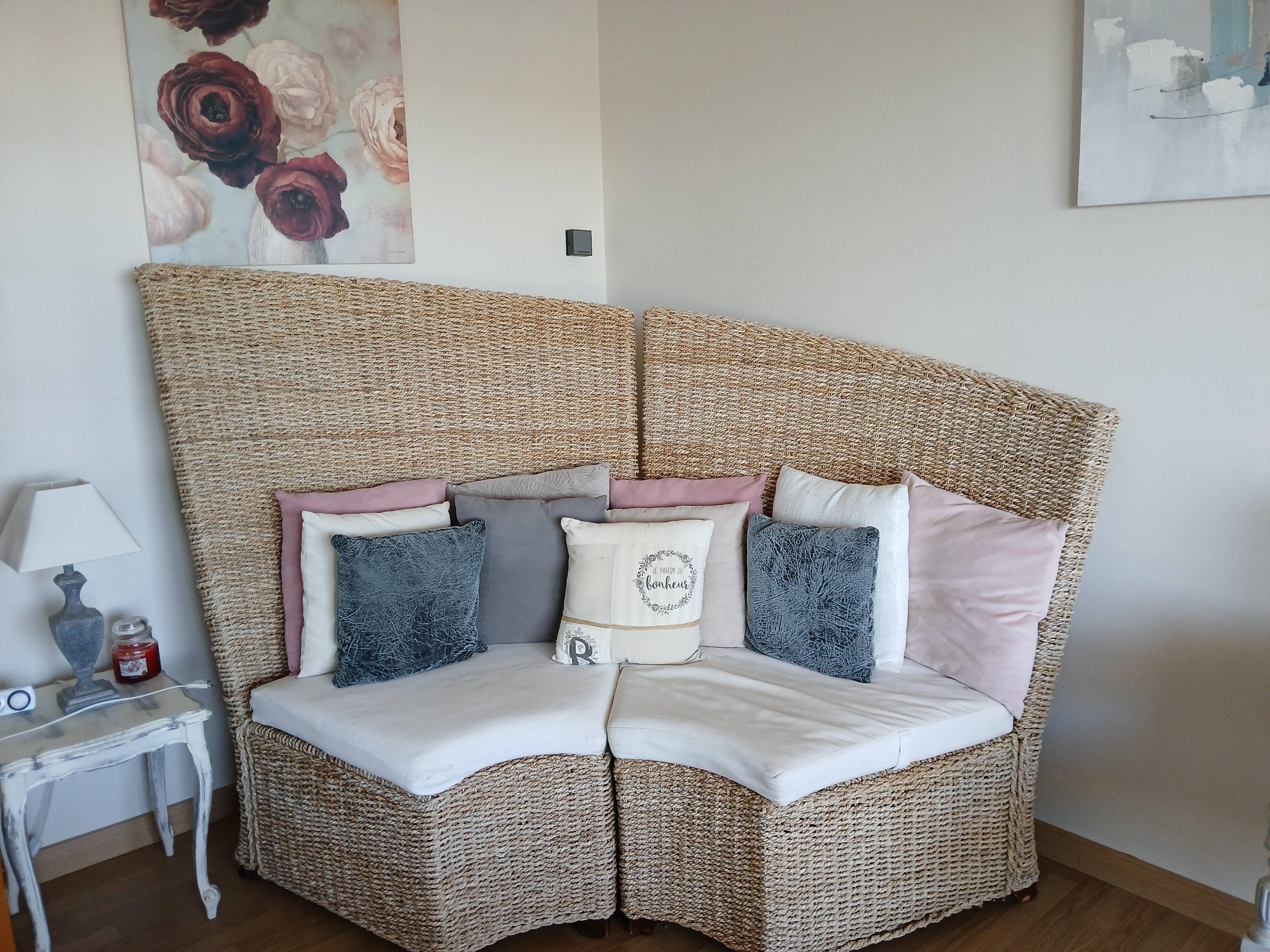 Wicker decorative armchair