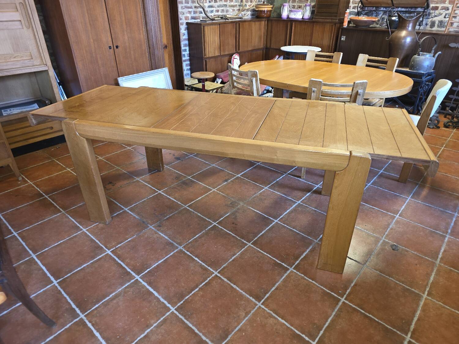 Extendable table in elm from the Regain house of the 1970s.