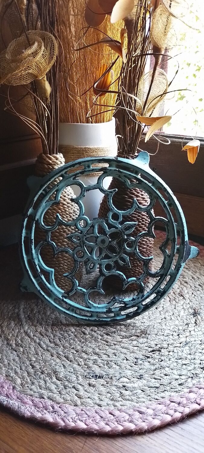 Vintage cast iron triflies