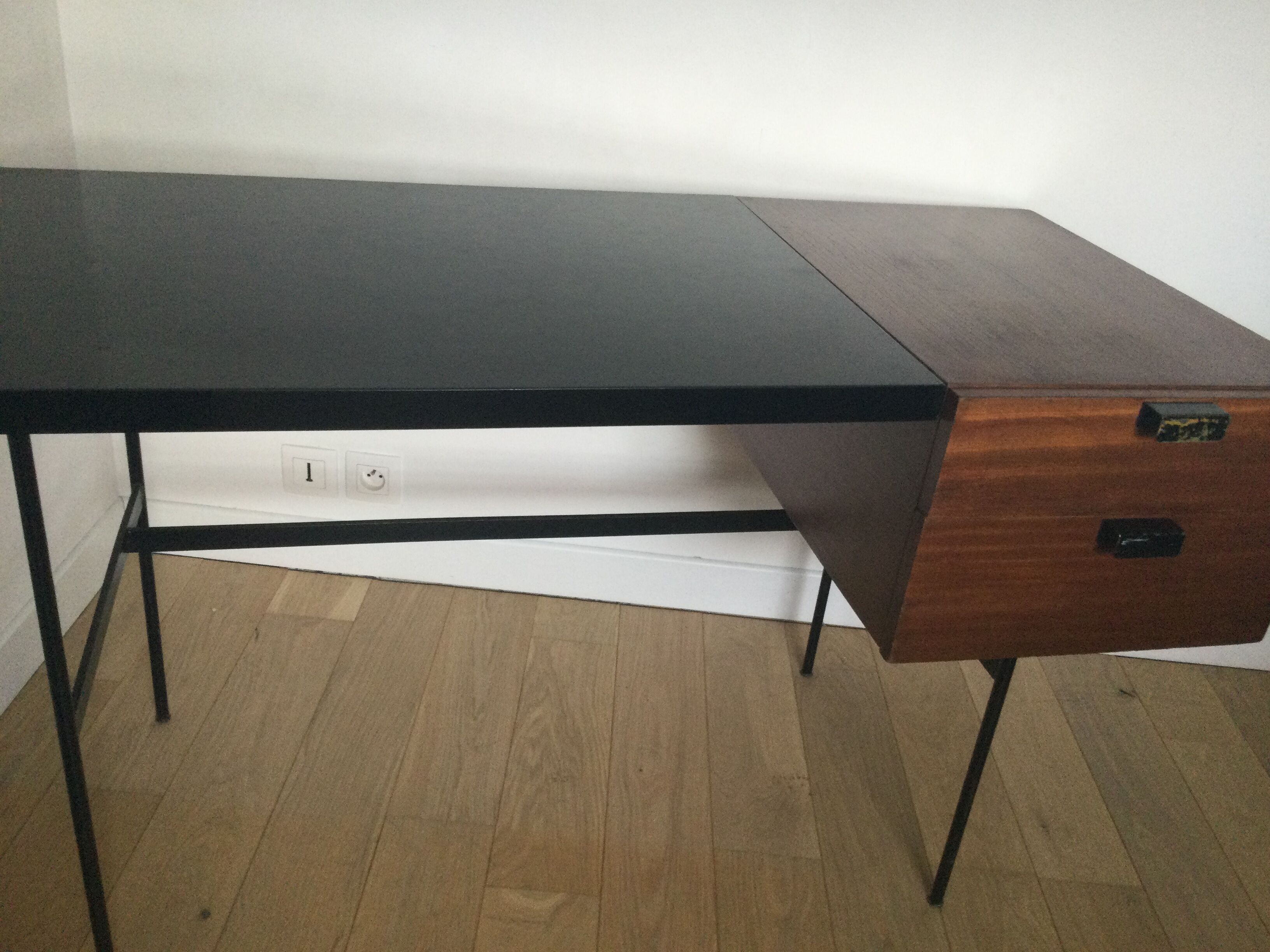 Bureau Pierre Paulin CM141