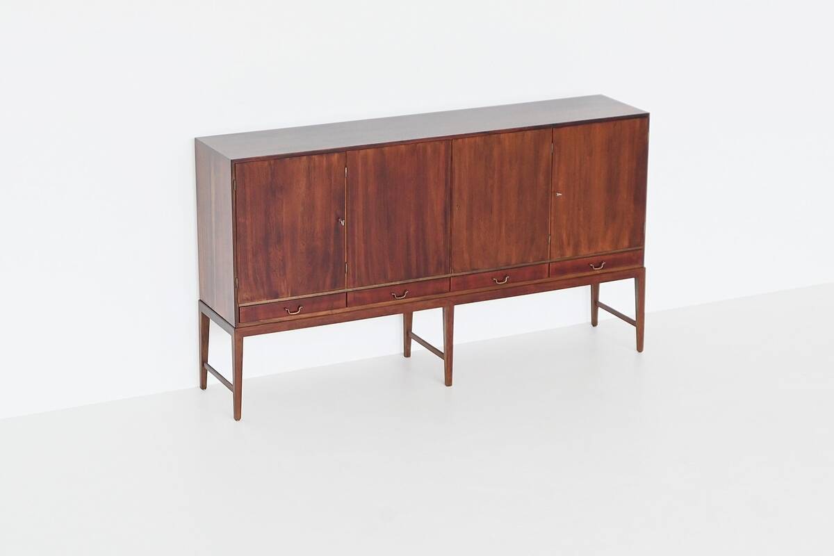 Buffet haut Severin Hansen en palissandre Haslev Møbelsnedkeri Danemark 1960