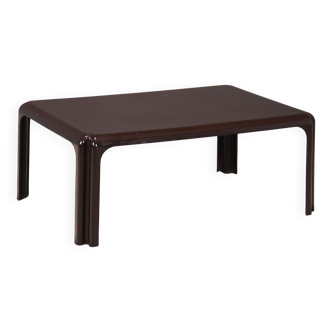 'Arcadia' coffee table Artemide - Design by Vico Magistretti