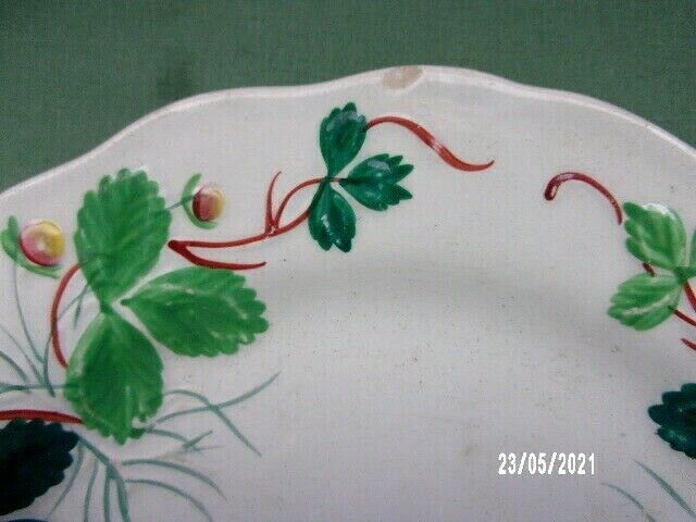 Strawberry splash plate, Creil Montereau, commissioned by George SAND
