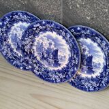 Set of 3 small Wedgwood porcelain plates
