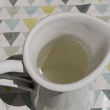 Broc in white enamelled sheet metal