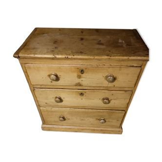 Solid pine chest of drawers