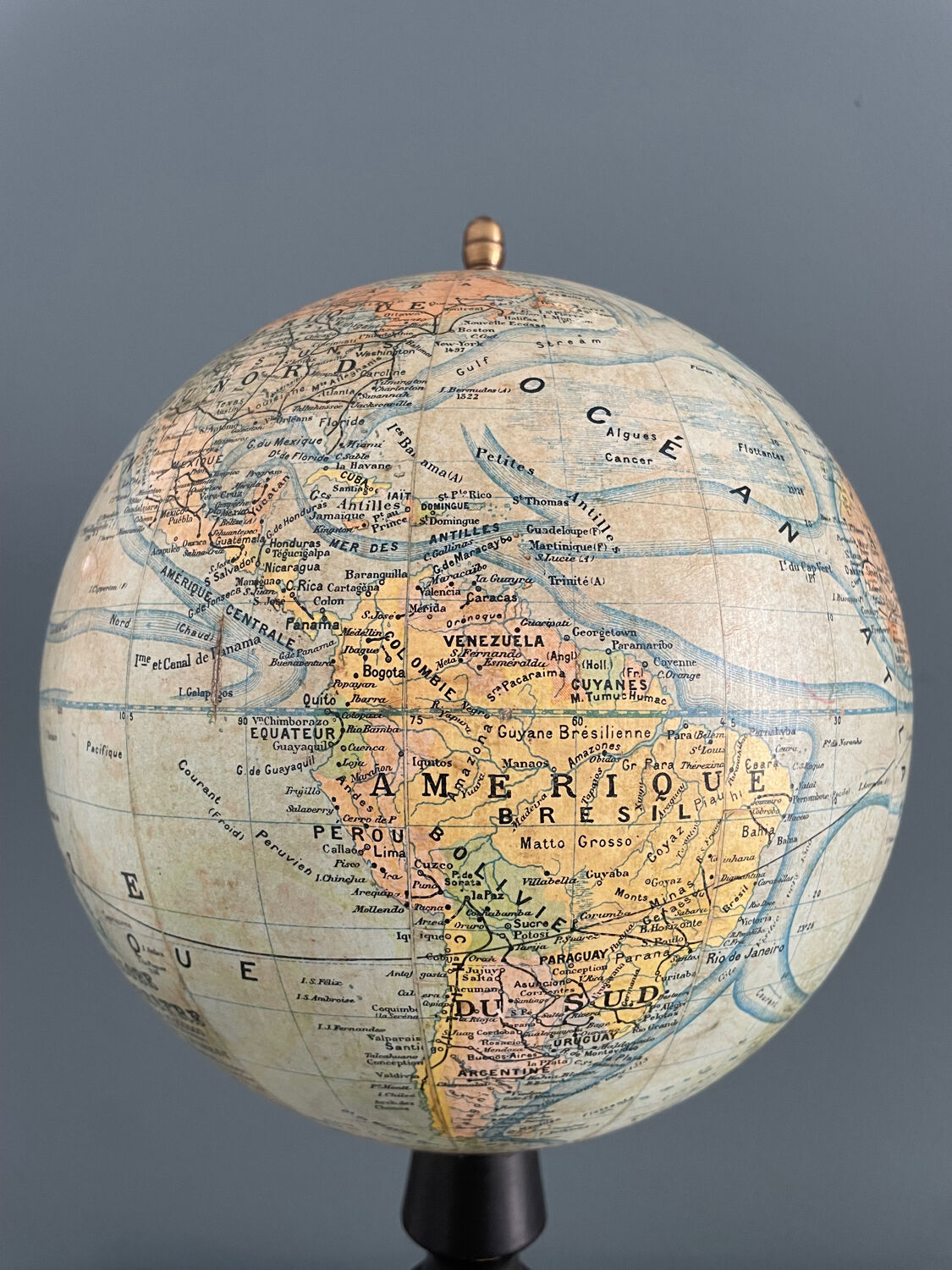Terrestrial globe world map geographer Forest XIXth