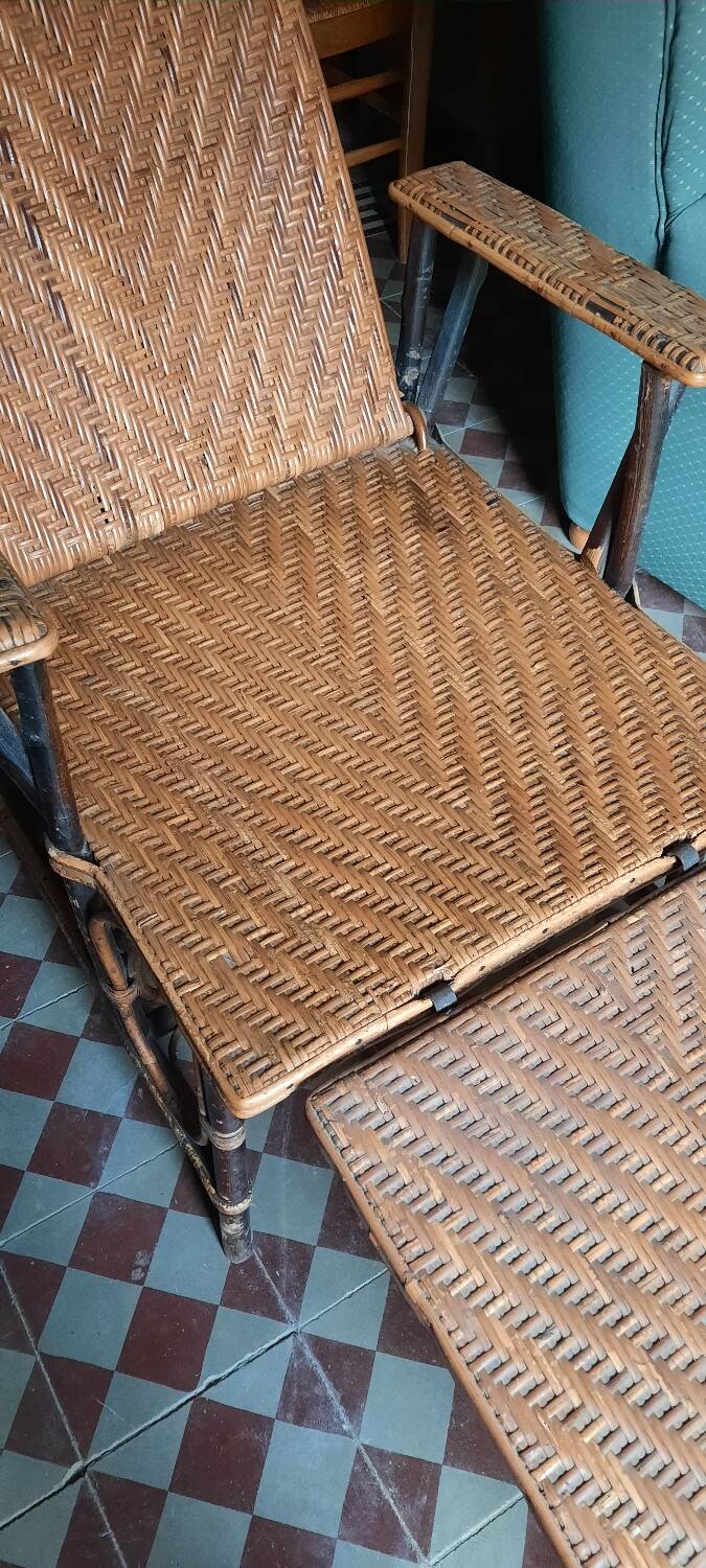Vintage rattan lounge chair