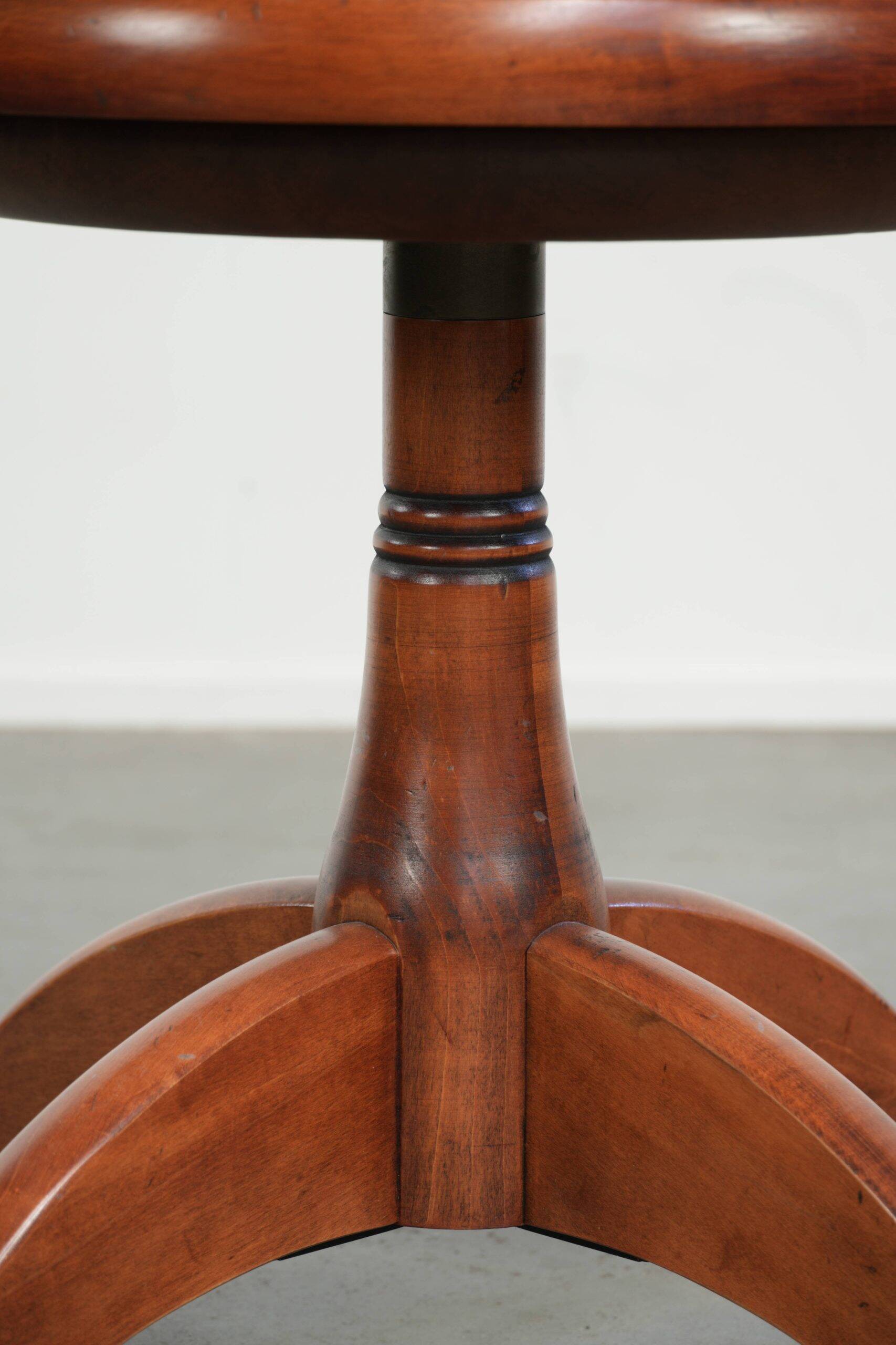 Swivel side chair / office chair with a cognac-coloured cow leather seat