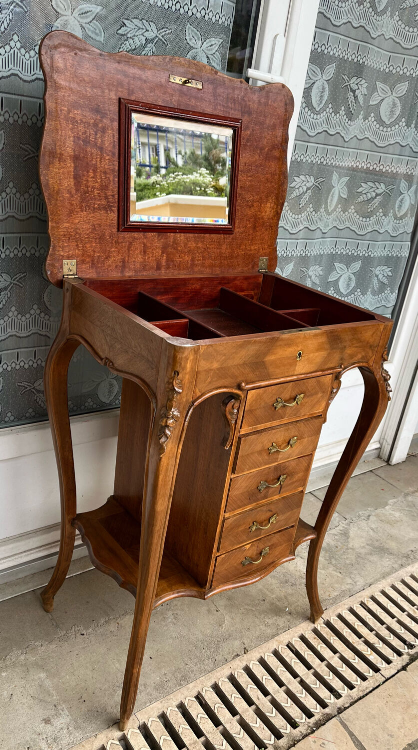 Dressing table in wood marquetry