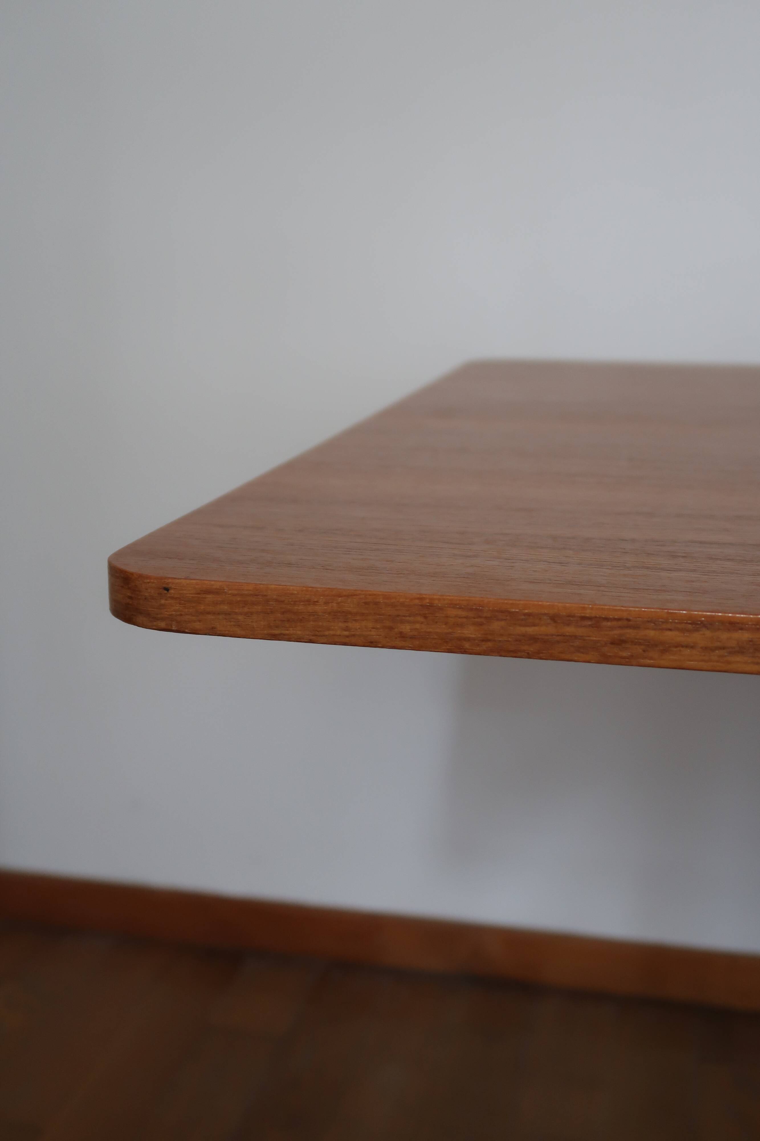 Vintage extendable Scandinavian table