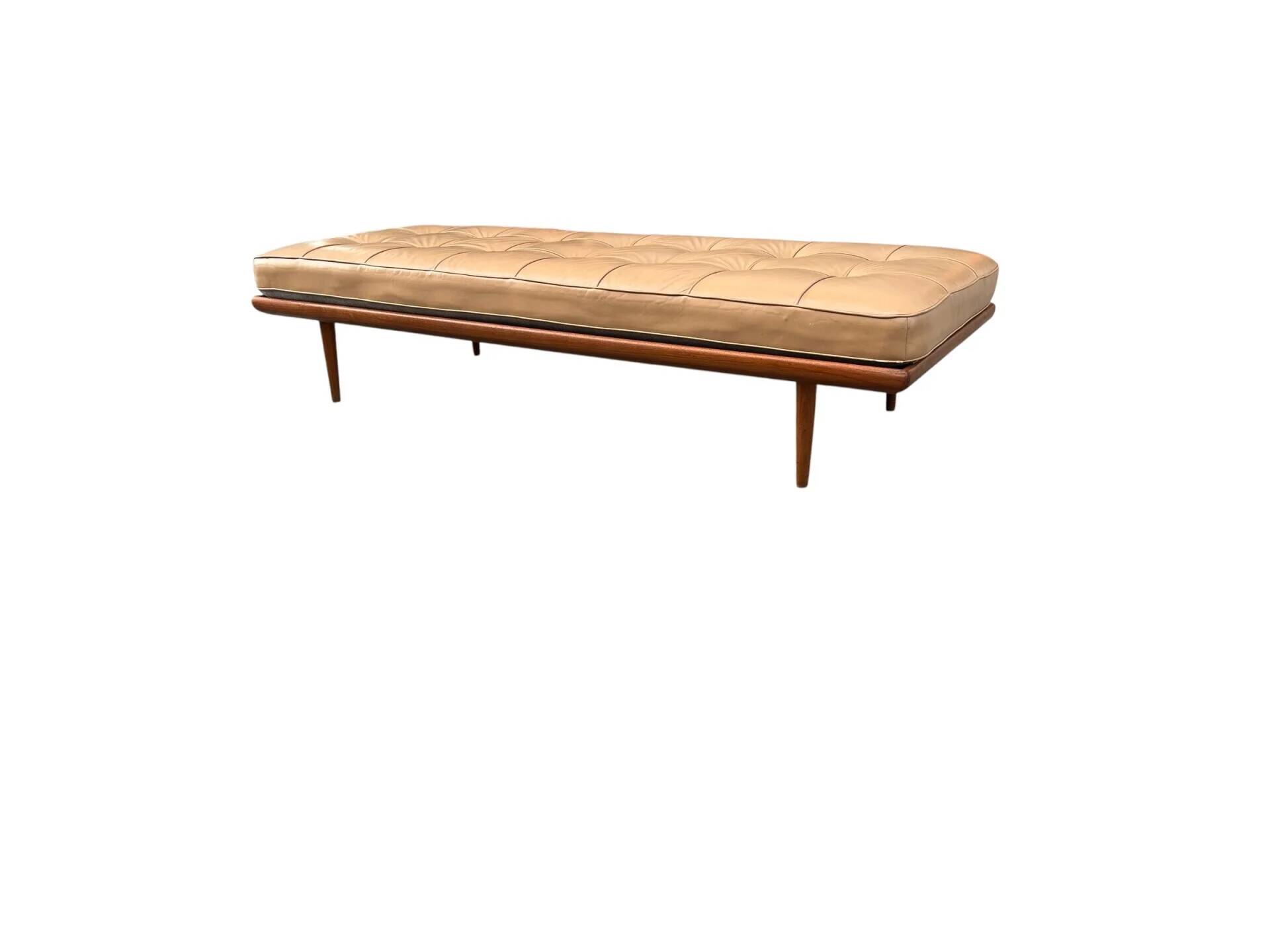 Leather daybed by Peter Hvidt for France & Son