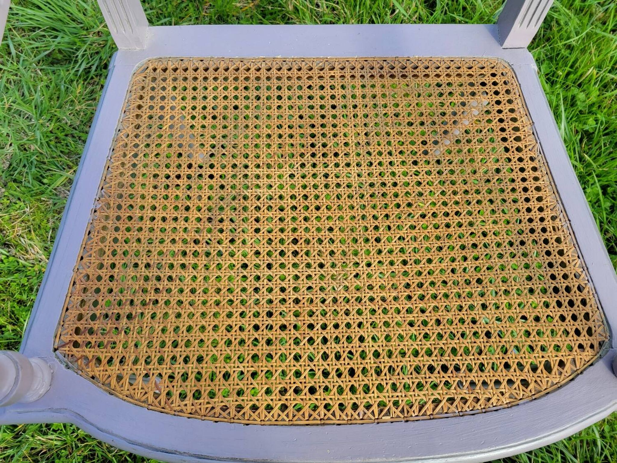 Fauteuil Louis XVI en cannage, milieu du XIXe siècle