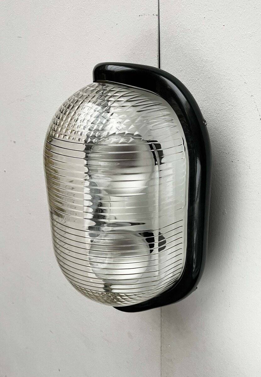 Wall Lamp Walnut Space Age Style Italian Modern Mid-Century by Achille Castiglioni for Flos, 1970s