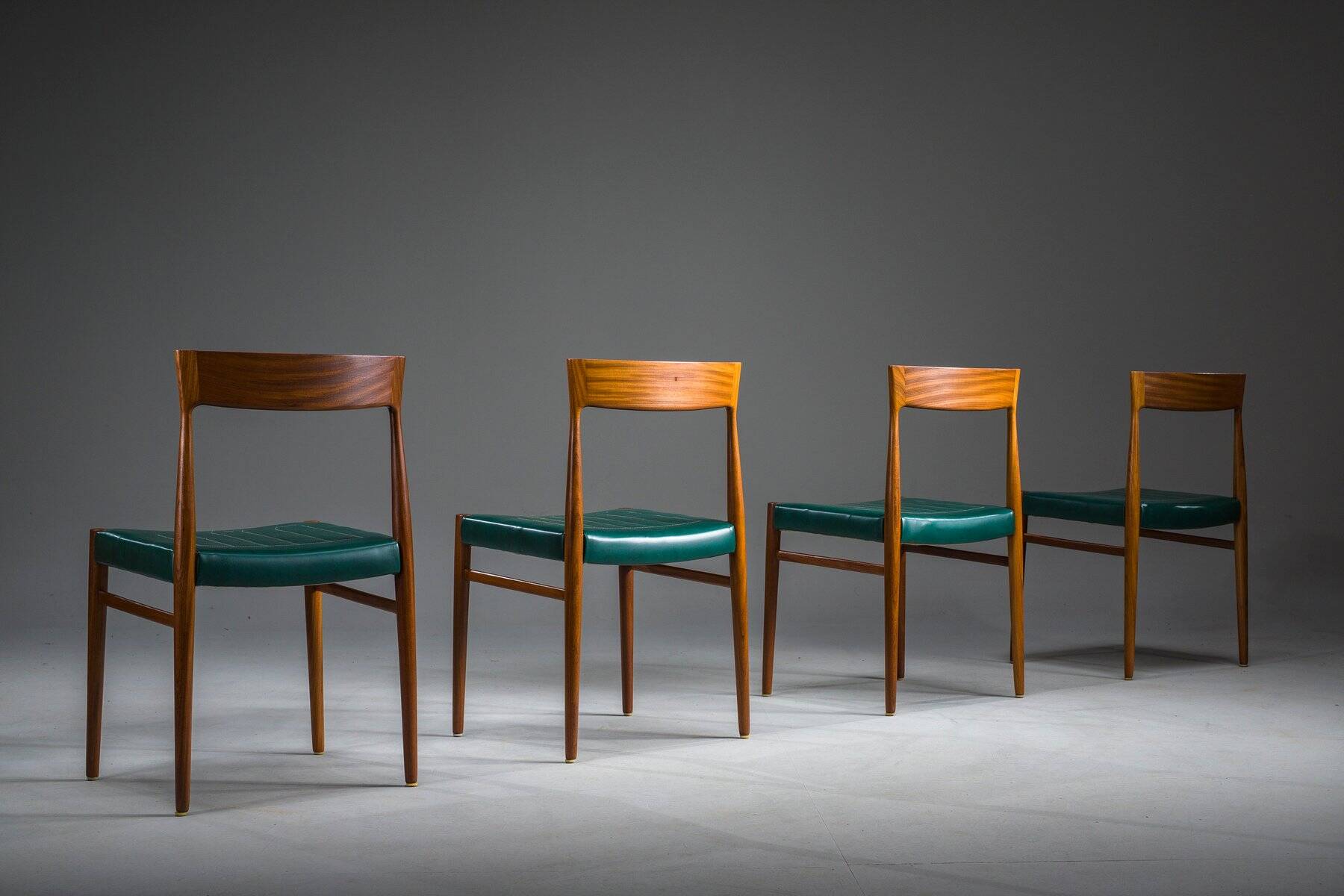 Chaises de salle à manger en similicuir vert botanique, années 1970, lot de 4