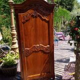 Cherry wood bonnet