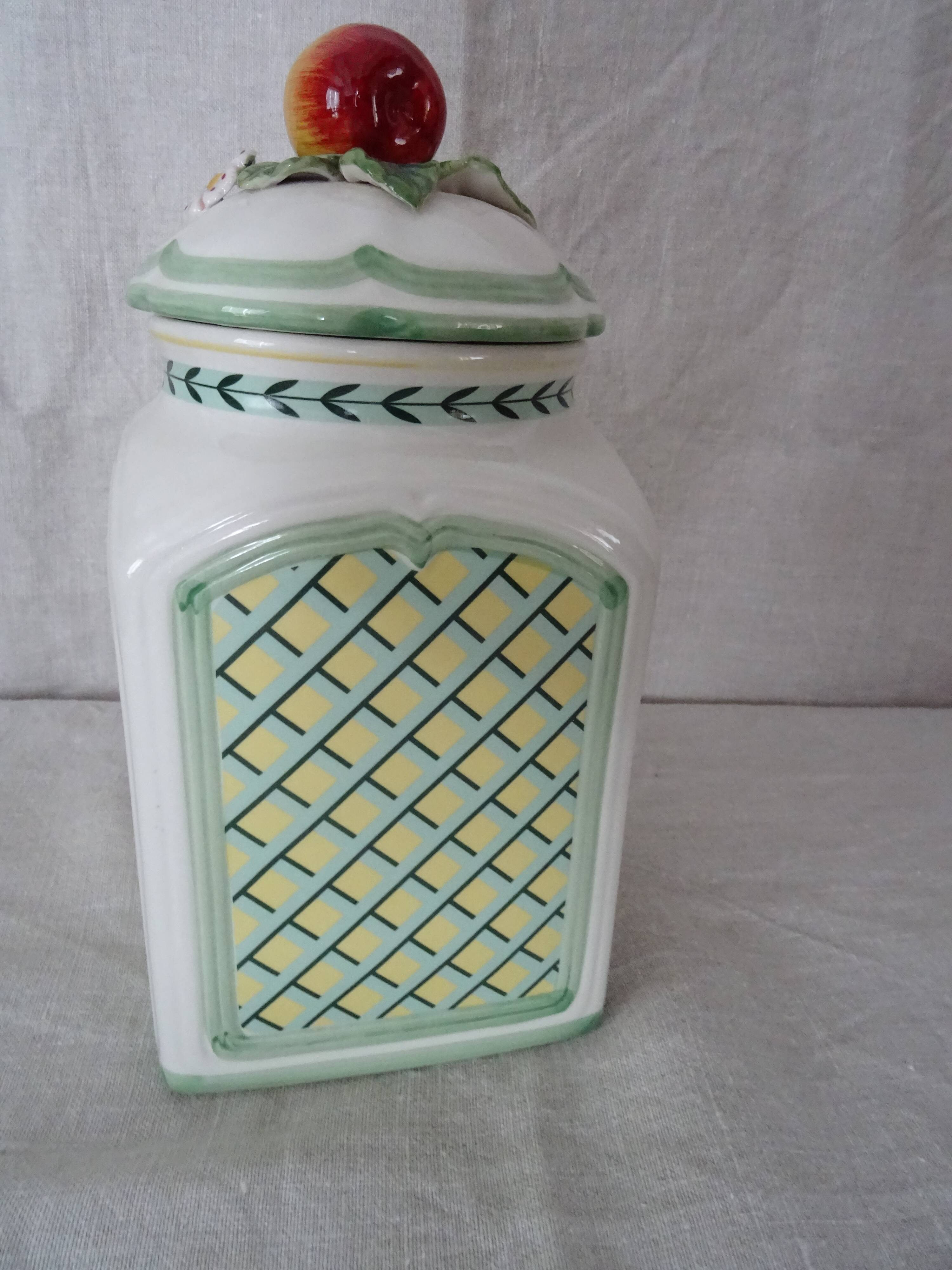 Pot jar Villeroy and Boch porcelain French Garden Charm malus sylvestris apple decoration