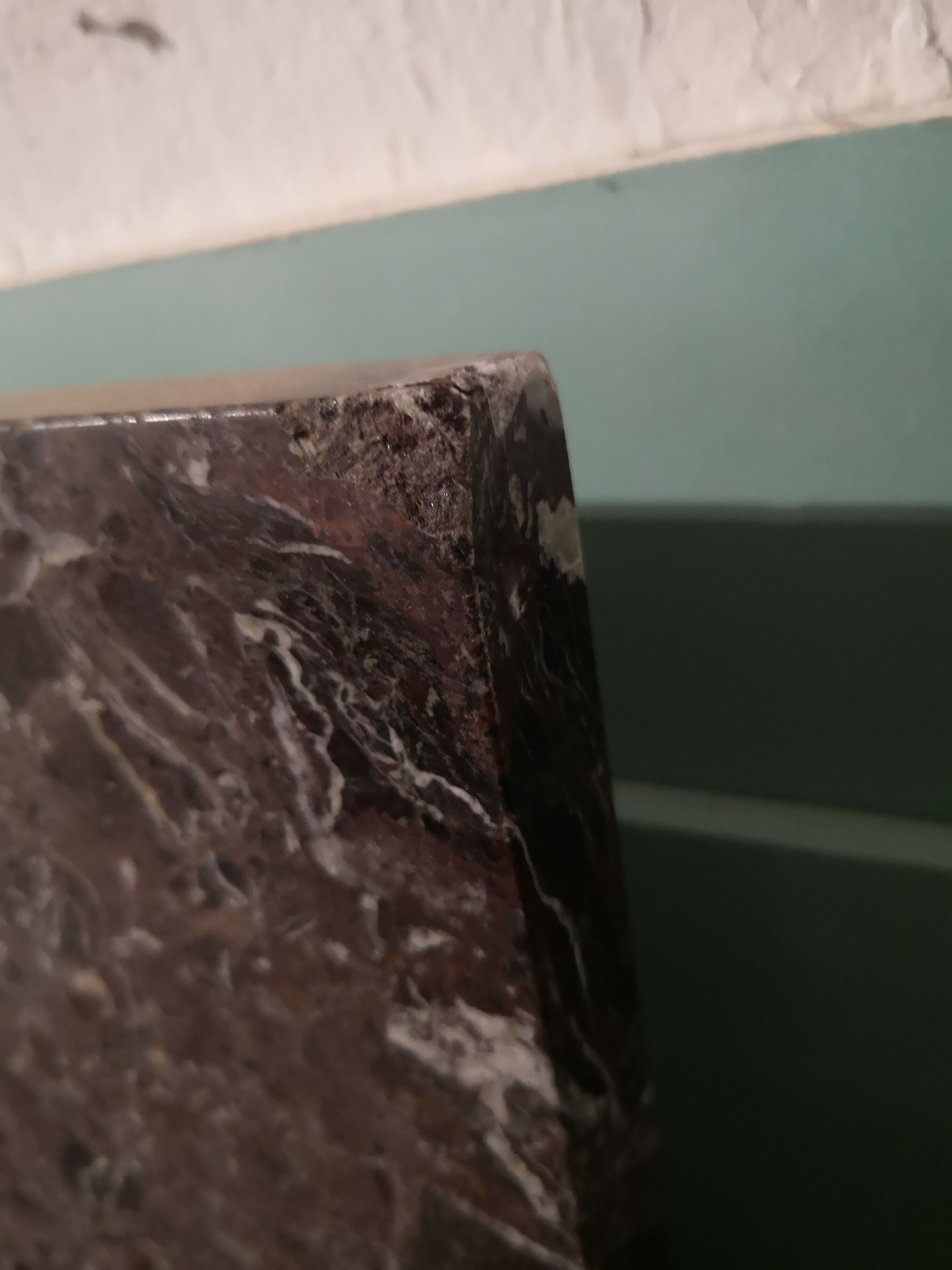 Marble low-plate coffee table