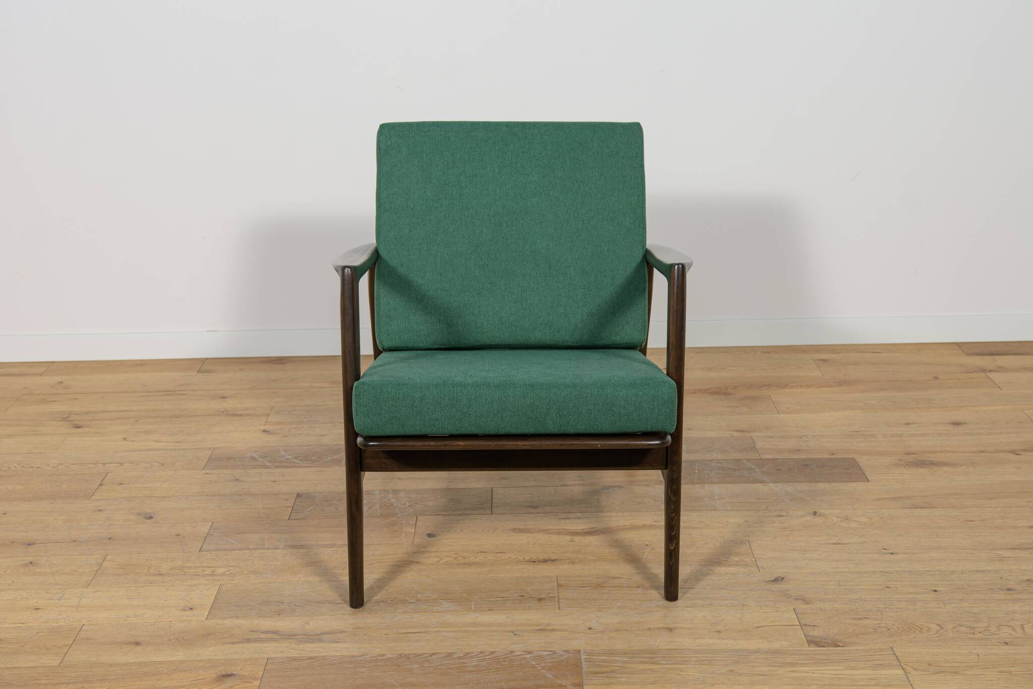 Model 300-139 Armchair from Swarzędz Furniture Factory, 1960s