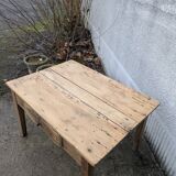 Table de ferme basse