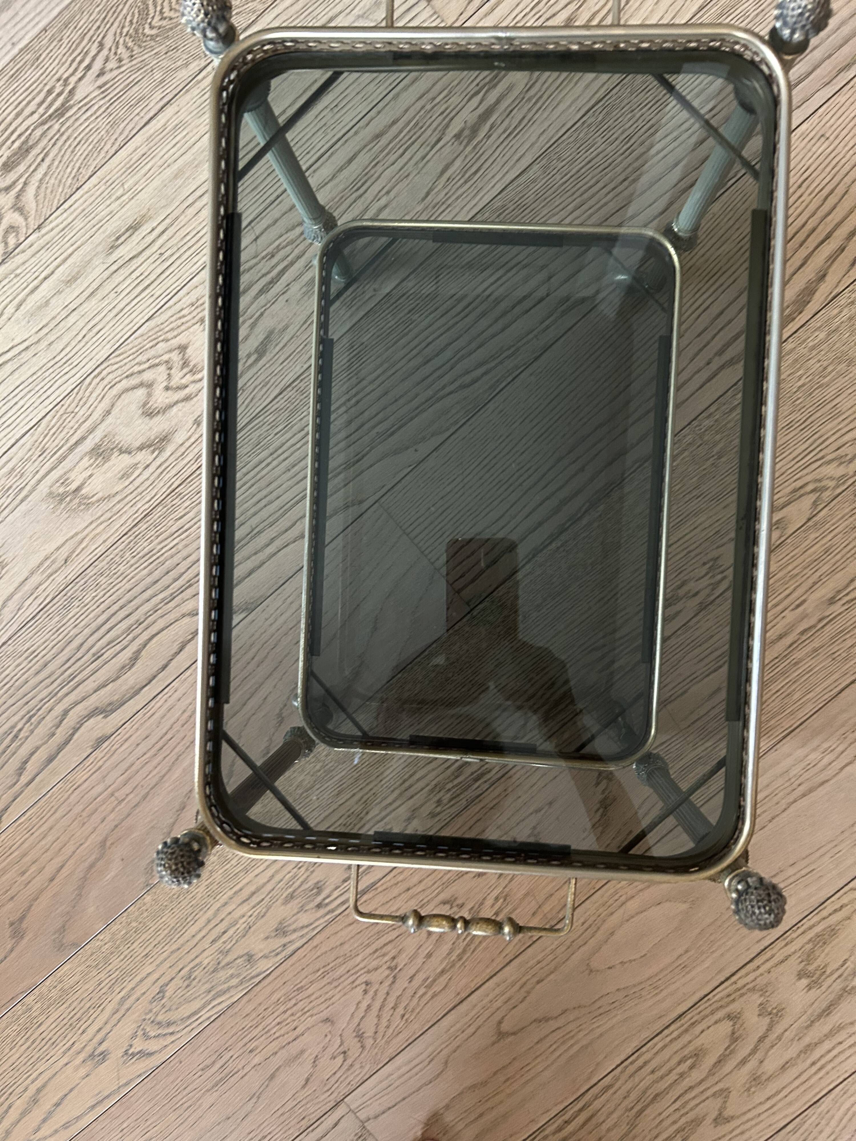 Small rolling serving table in brass and glass, 1970s, Maison Baguès