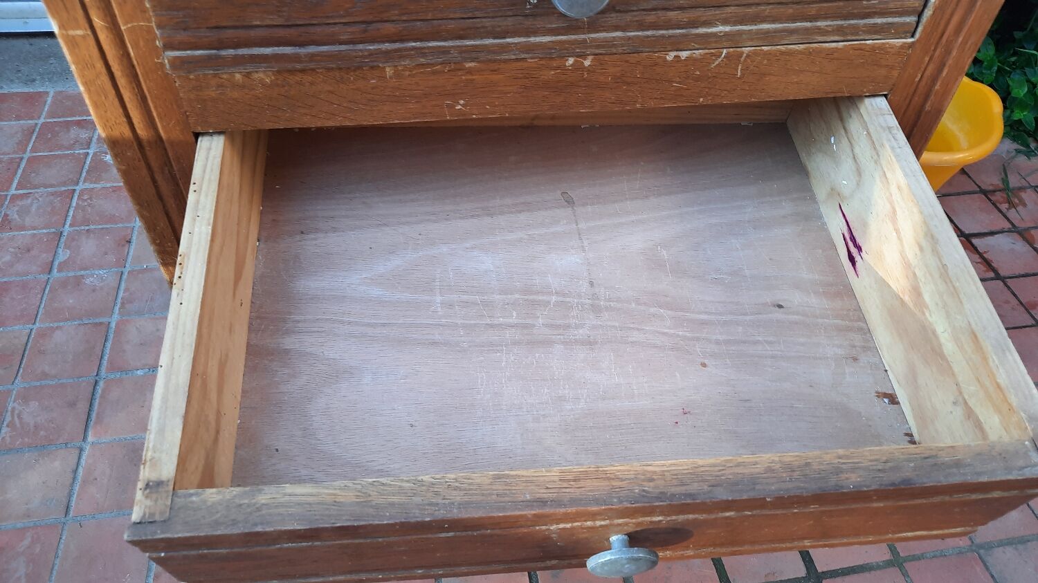 Vintage chest of drawers