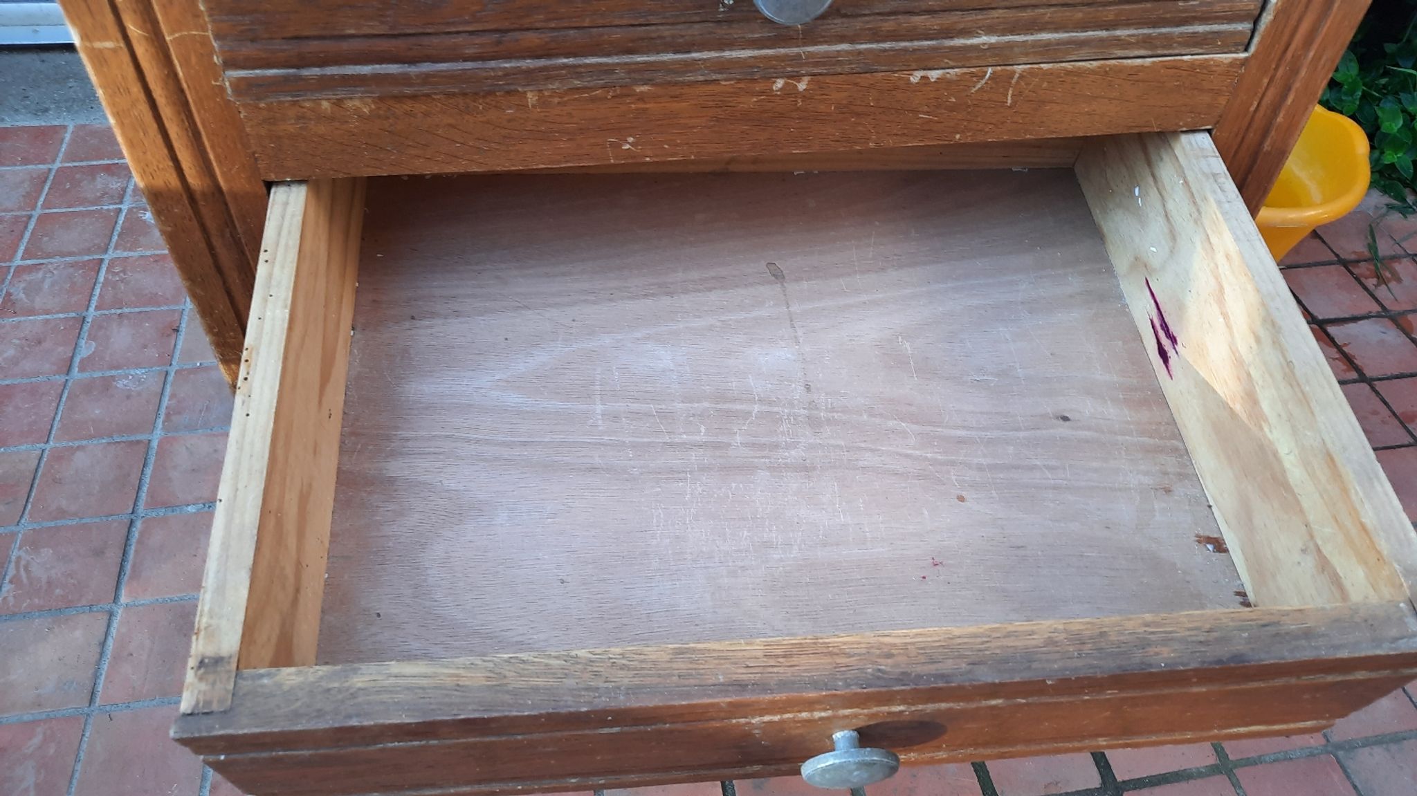 Vintage chest of drawers